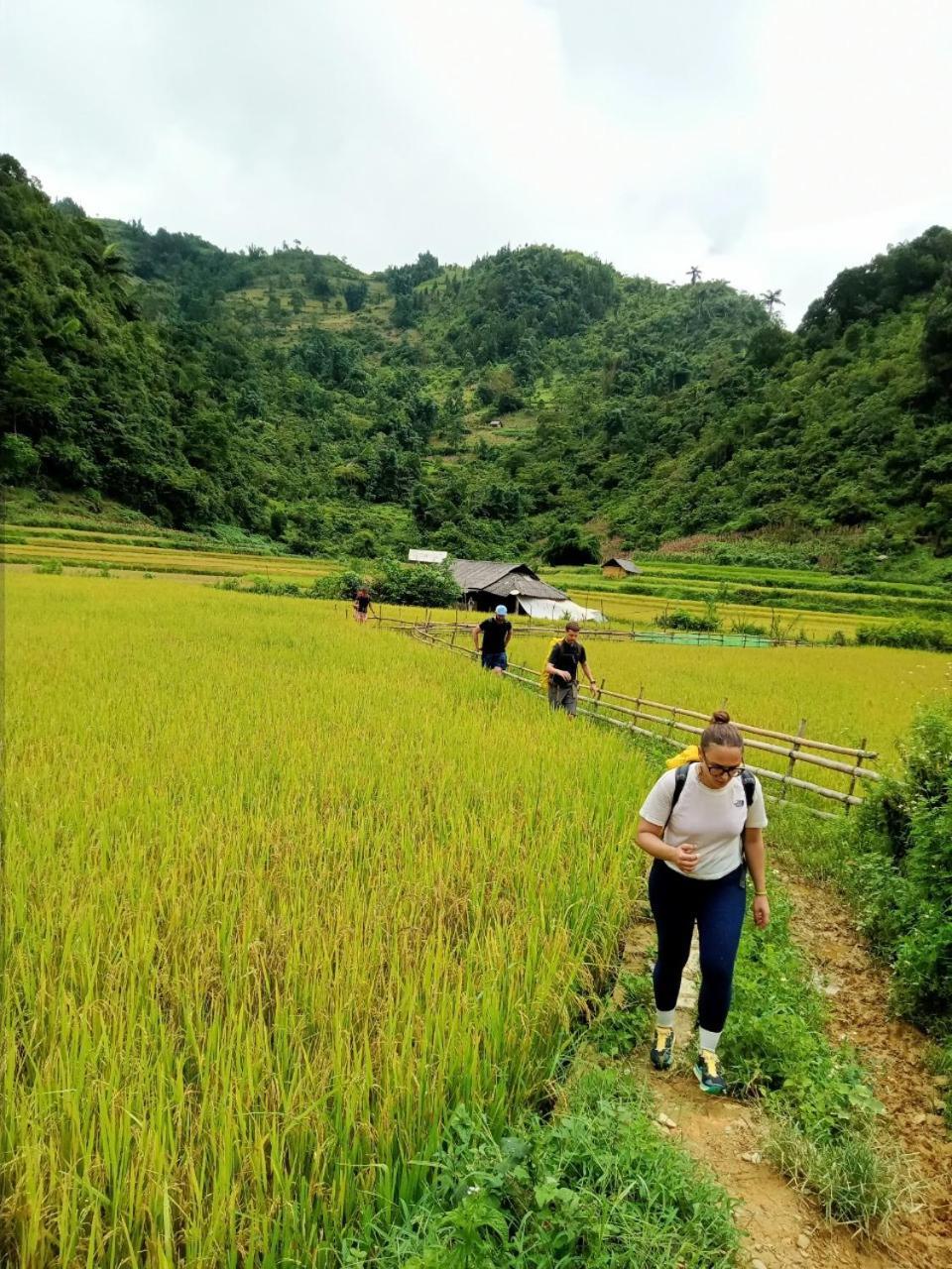 Bac Ha Charm Stay Екстериор снимка