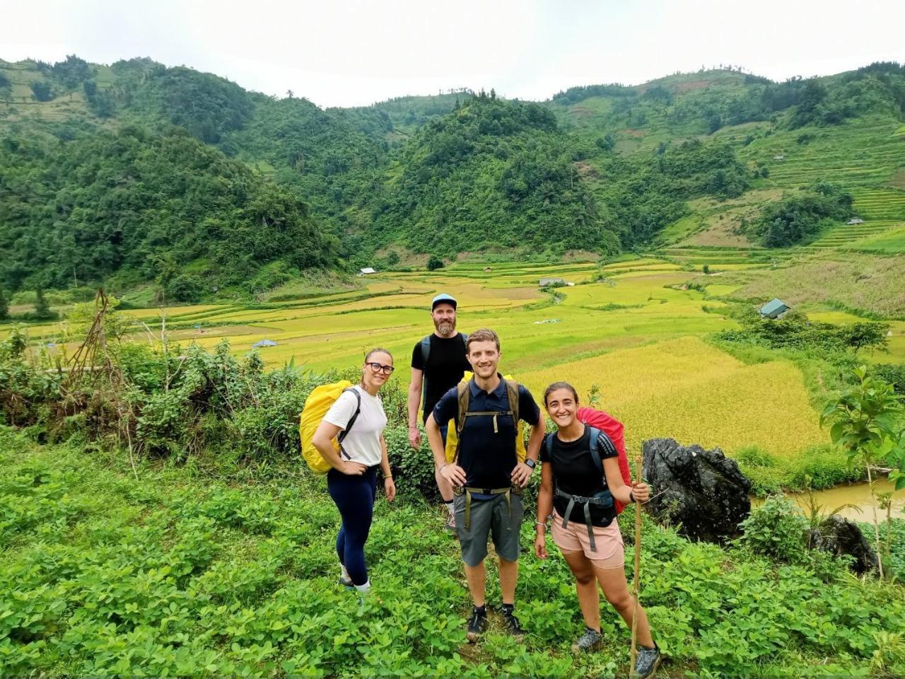 Bac Ha Charm Stay Екстериор снимка
